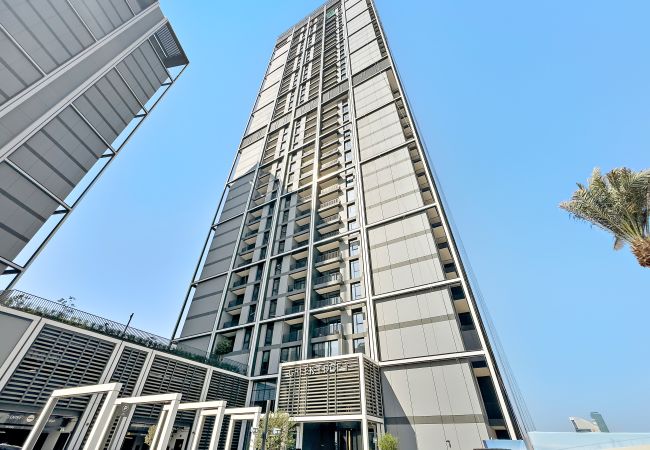 Apartment in Dubai - Creek Harbour Gem Stylish 2BR w Stunning Views-17