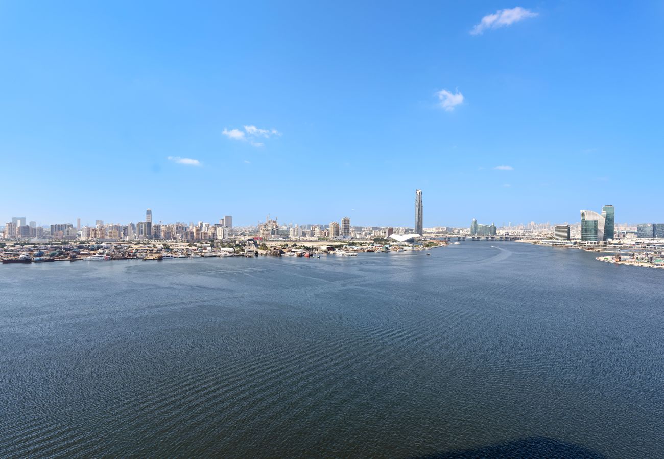 Apartment in Dubai - Creek Harbour Gem Stylish 2BR w Stunning Views-17
