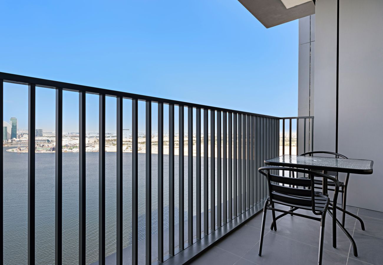 Apartment in Dubai - Creek Harbour Gem Stylish 2BR w Stunning Views-17