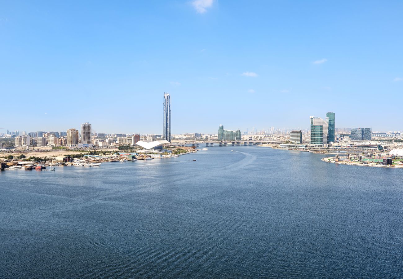 Apartment in Dubai - Creek Harbour Gem Stylish 2BR w Stunning Views-17