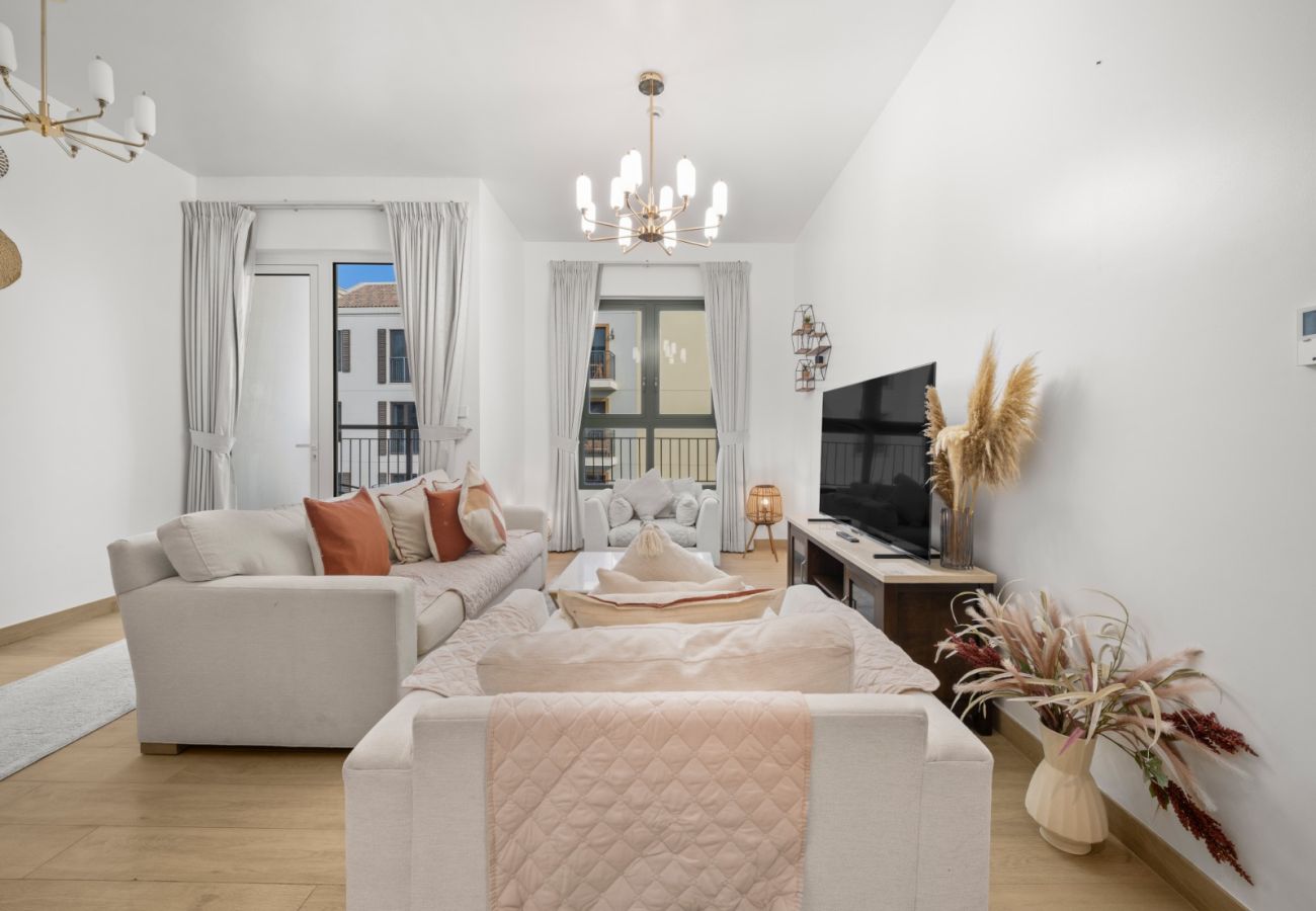 Apartment in Dubai - Seaside Elegance 2BR at La Cote B3-11