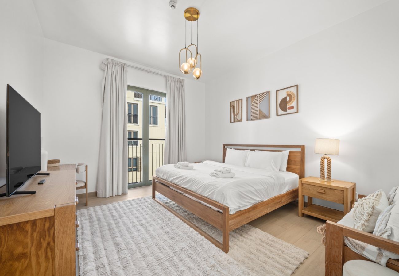 Apartment in Dubai - Seaside Elegance 2BR at La Cote B3-11