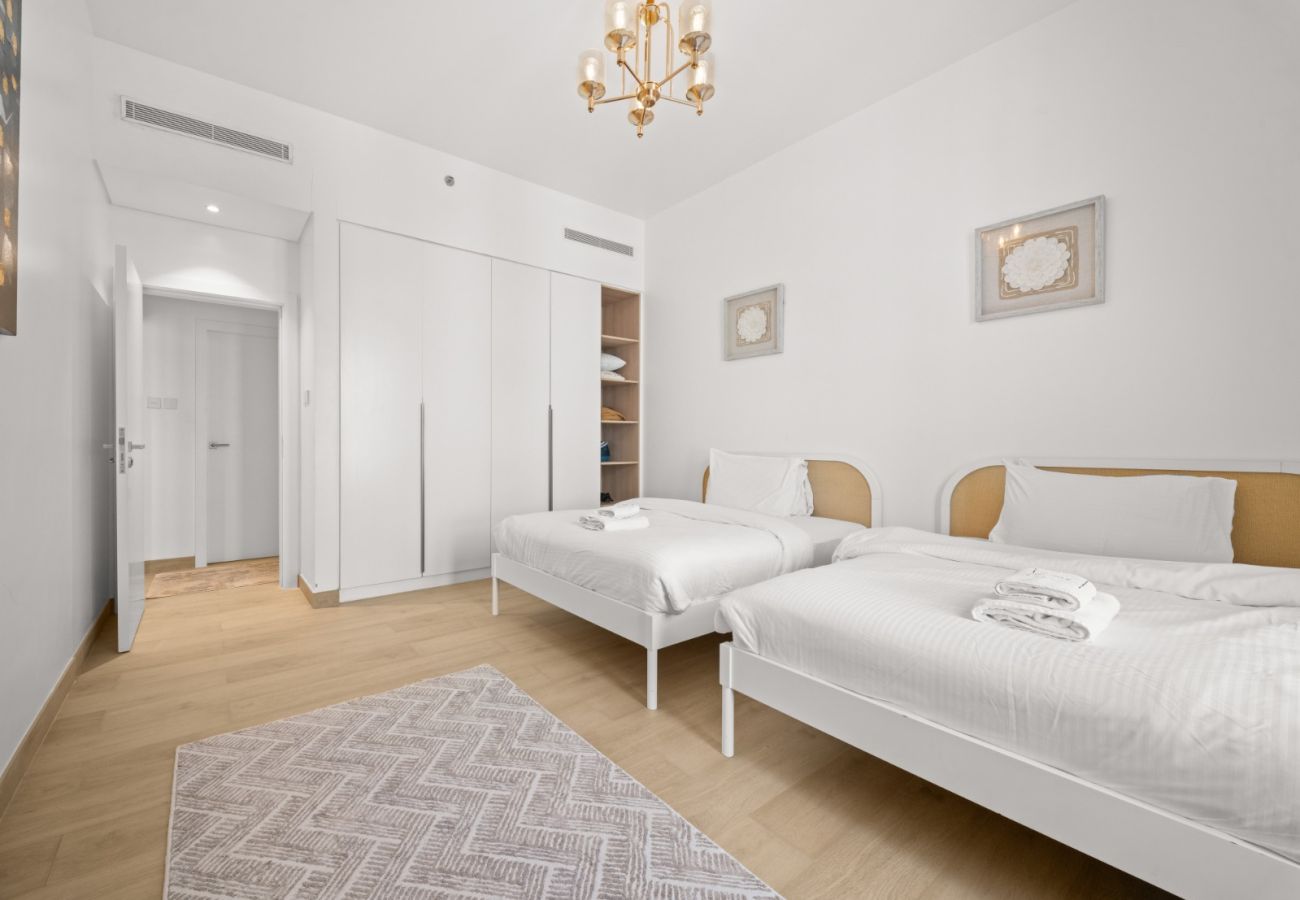 Apartment in Dubai - Seaside Elegance 2BR at La Cote B3-11