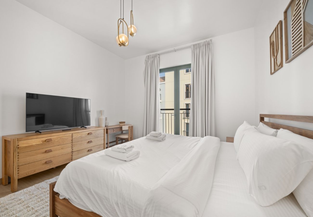 Apartment in Dubai - Seaside Elegance 2BR at La Cote B3-11