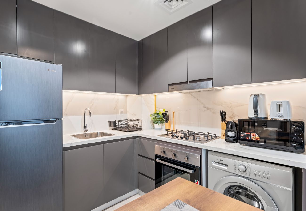Apartment in Dubai - Pearl Elegance 1BDR Azizi- 23