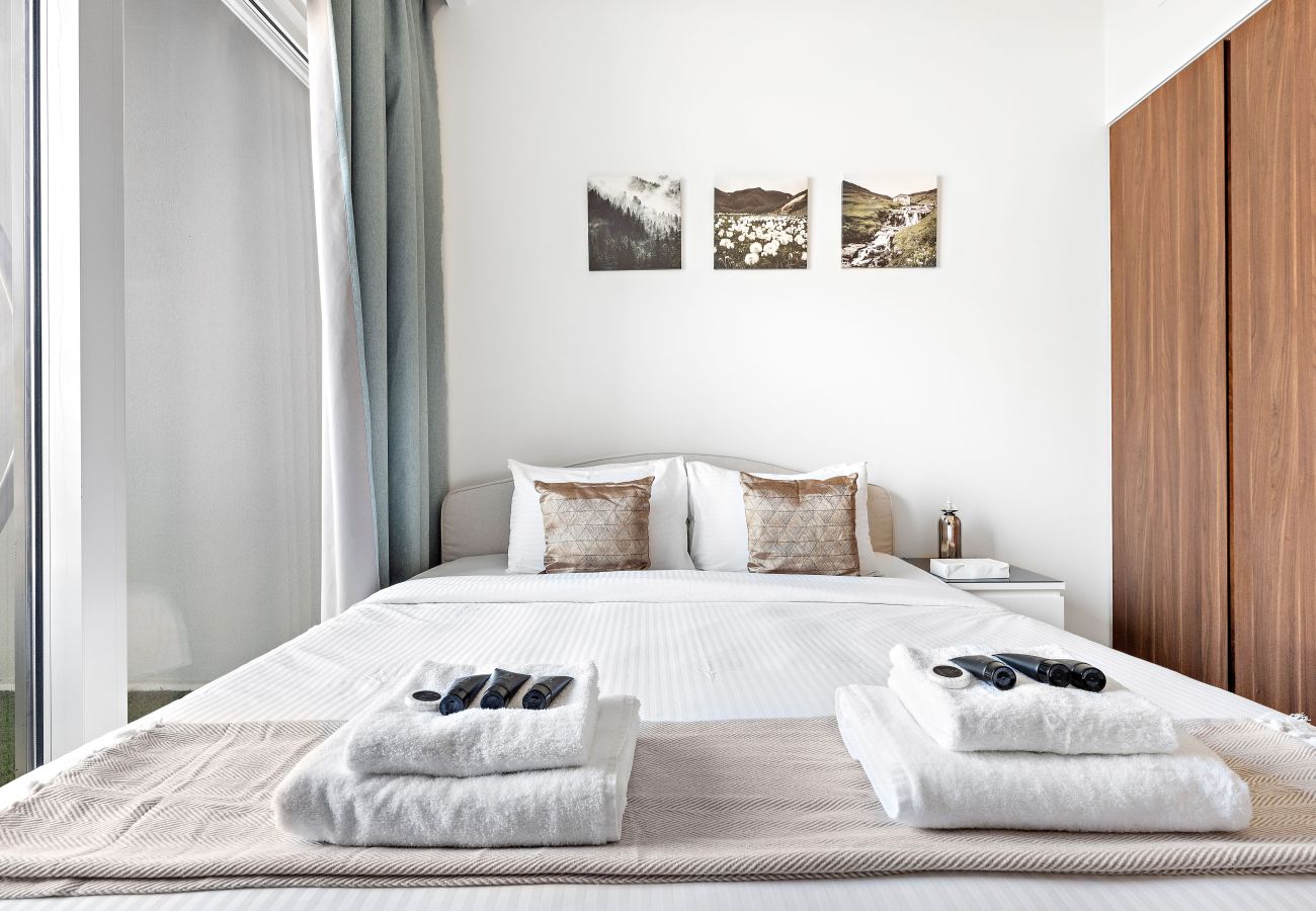 Apartment in Dubai - Reva Comfort Retreat - 1BR + Sofa Bed