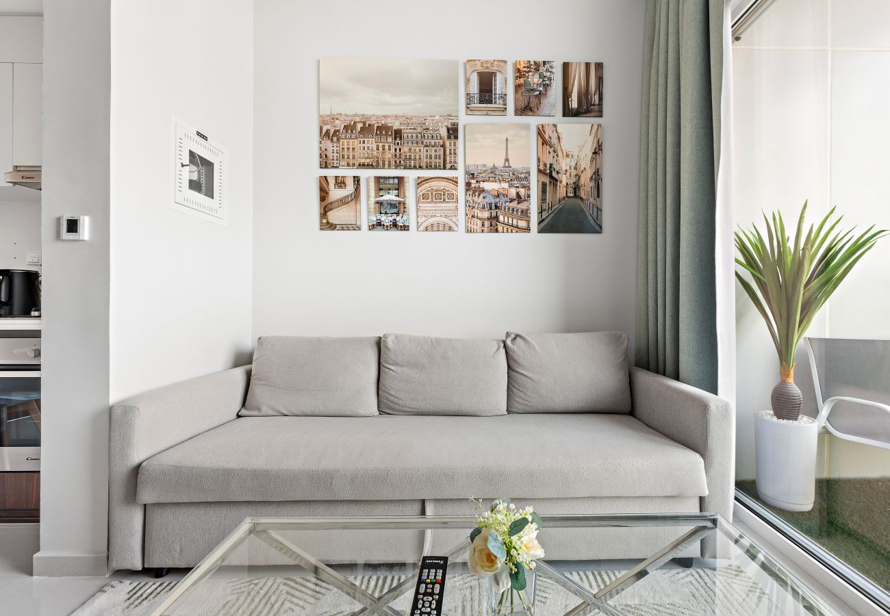 Apartment in Dubai - Reva Comfort Retreat - 1BR + Sofa Bed