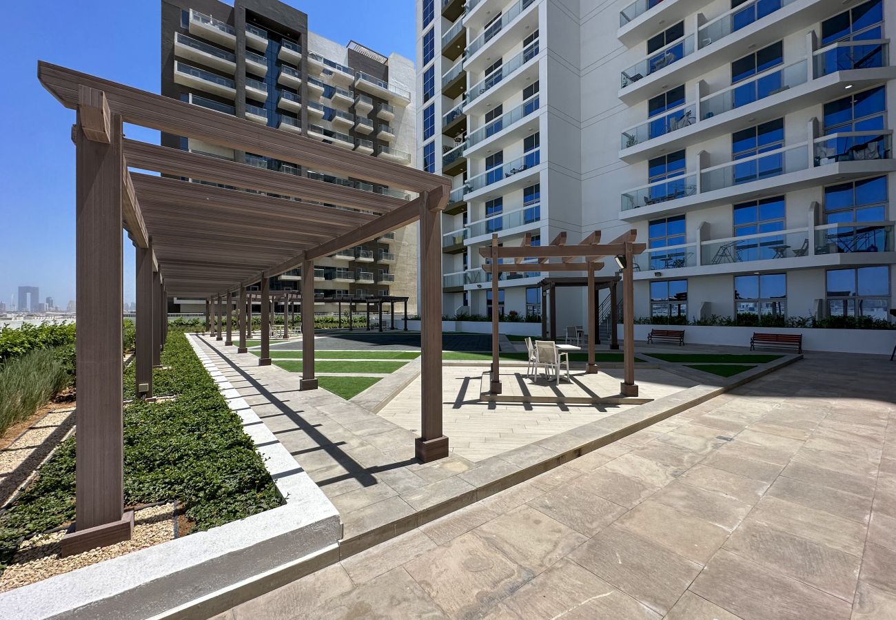 Studio in Dubai - Furjan Chic Stylish Studio Near Metro-17
